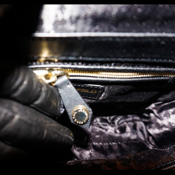 KARL LAGERFELD CHEVRON BAG WITH PEARL TRIM - Picture 6 of 8